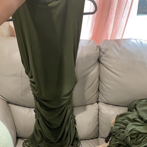 Dress - Picture 2 of 5